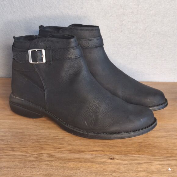 Merrell Shoes - Merrell Andover Bluff Ankle Boots Women’s US 11 Black Leather Waterproof Chelsea